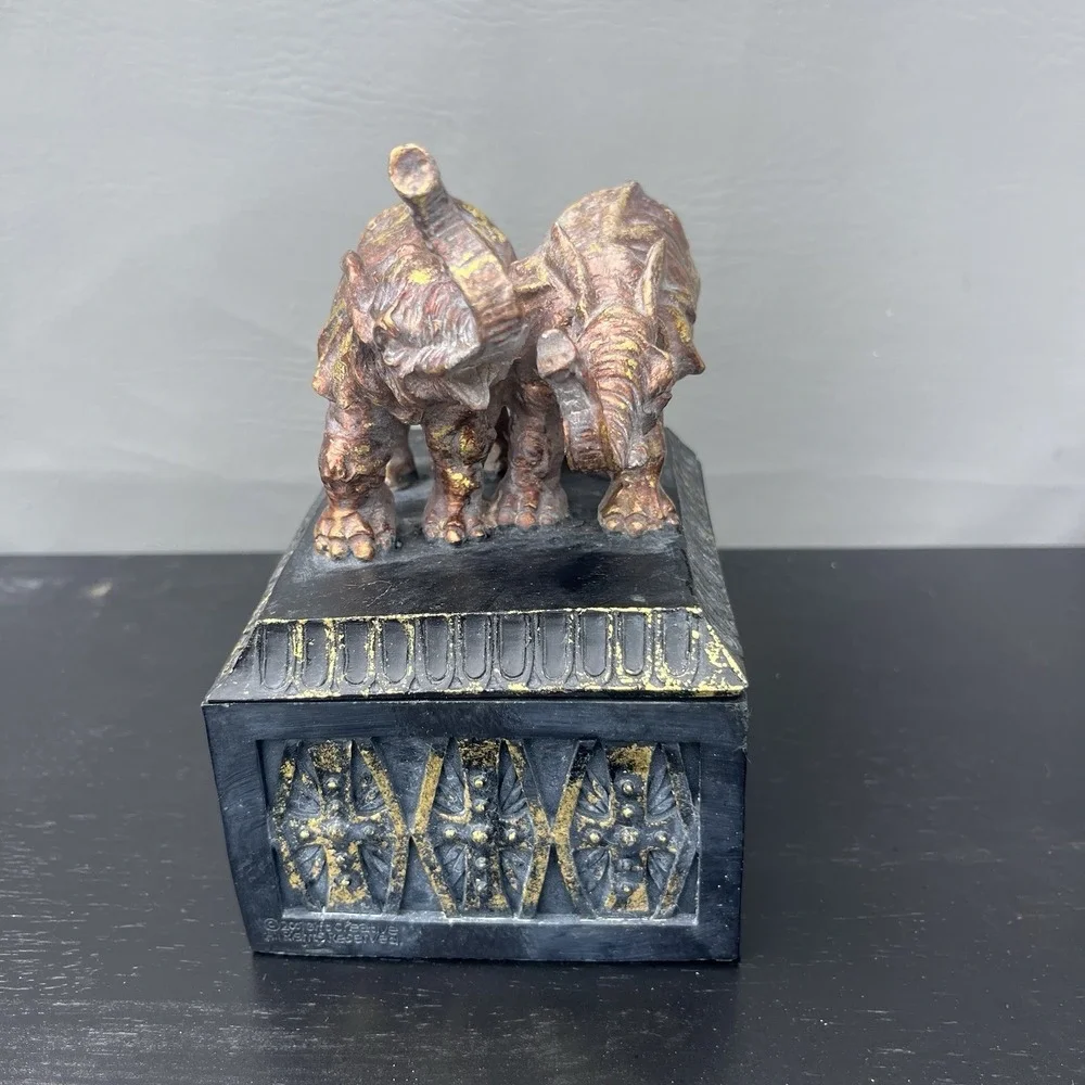 Elephantito elephant trinket